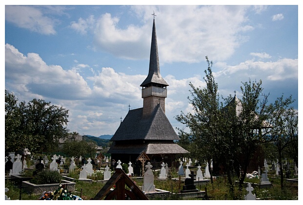 Rozavlea Church