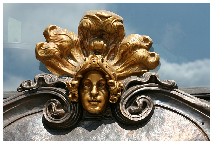 Modernist Detail