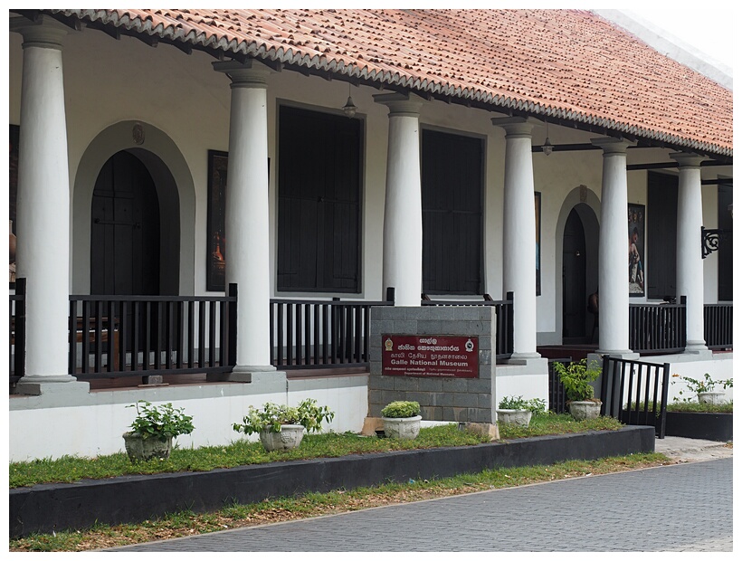 Colonial Villas
