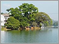 Kandy Lake