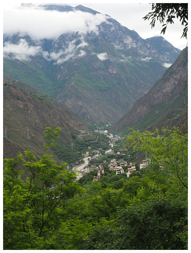 Zhonglu Village