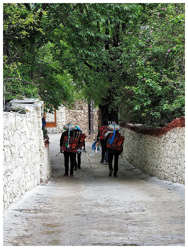 Zhonglu Village