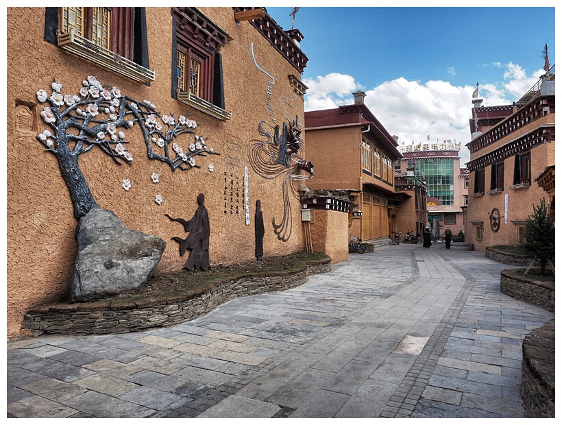 Litang Town