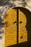 Puerta decorada