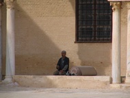 Rezando en la mezquita
