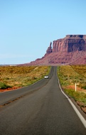 Road to Monument Valley