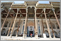 Bolo-Hauz Ayvan