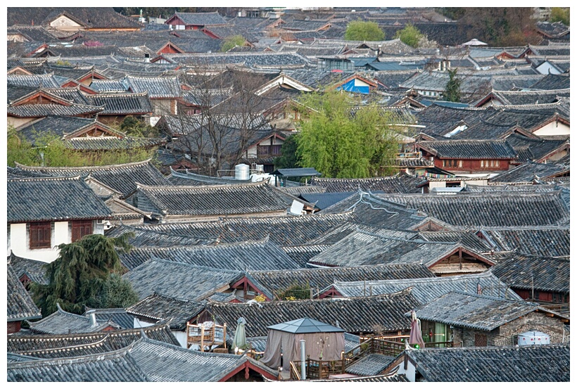 Lijiang Roofs
